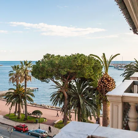 ベスビオ ホテル ラッパロ