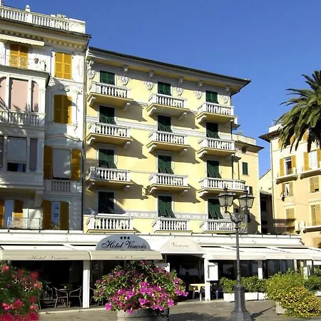 Otel Vesuvio 3*